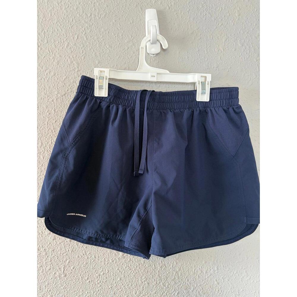Under Armour navy shorts size M fitted. No liner